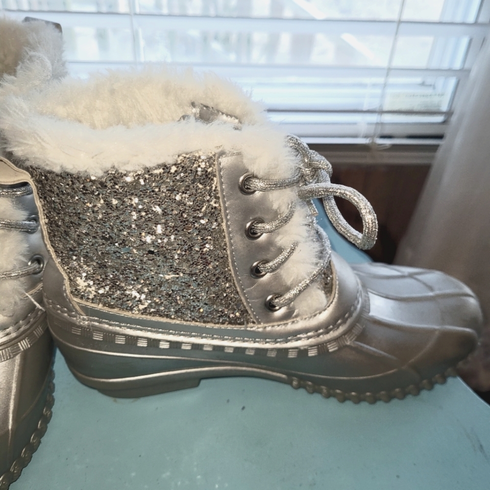 Girls size 3  Furry/ Bling Boots